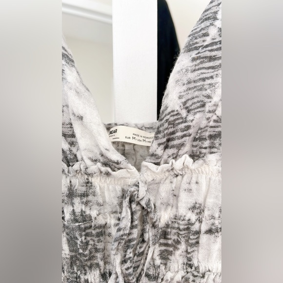 Summer dress - Picture 2 of 2